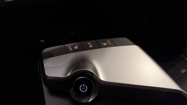 KIA EV6 Edition Advanced 77.4 kWh + STUURVERWARMING / CAMERA / CARPLAY