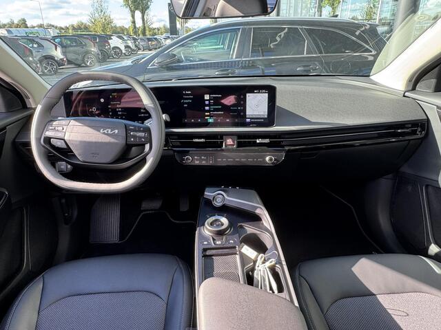 KIA EV6 Light Edition 63 kWh Stoel/Stuurwielverwarming | Navigatie | Parkeercamera | Climate Control |
