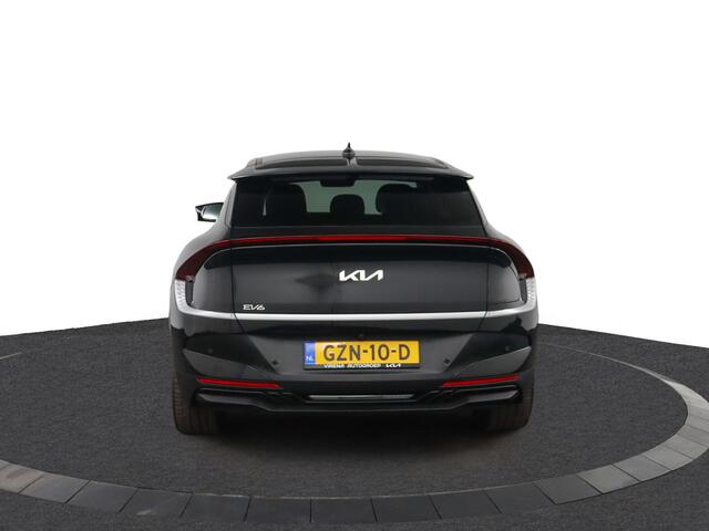 KIA EV6 Light Edition 63 kWh - SOH 99,7% - Navigatie - Adaptive Cruise Control - Stoel/Stuur verwarming - Apple Carplay/Android Auto - Fabrieksgarantie tot 02-2032