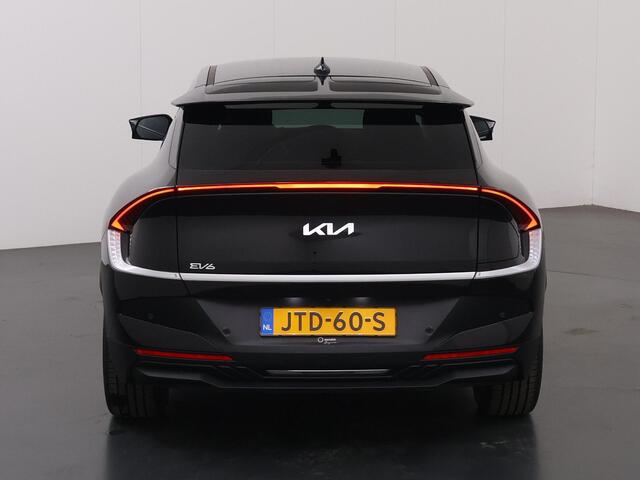 KIA EV6 Light Edition 63 kWh | Stoelverwarming | Adaptieve cruise control | Parkeersensoren | Stuurwiel verwarmd |