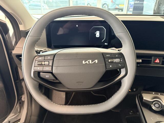 KIA EV6 Air 84 kWh | Direct uit voorraad leverbaar | Stoelverwarming/stuurverwarming | Navigatie | 800 Volt | Cruise control Adaptieve