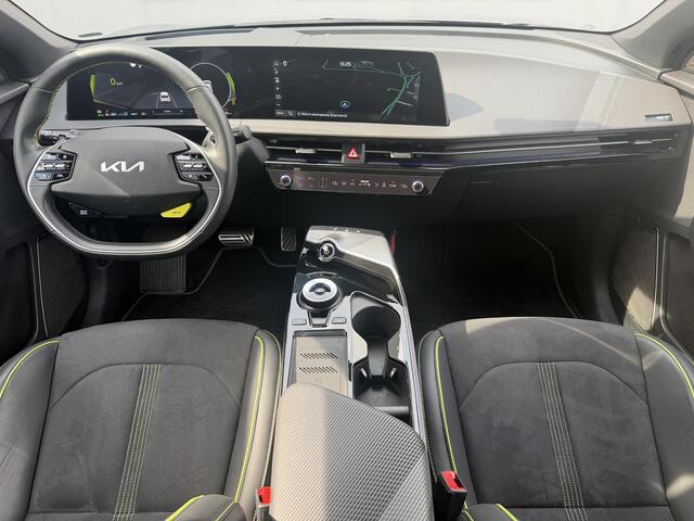 KIA EV6 GT AWD 77.4 kWh / 585PK / Fabrieksgarantie tot 06-2031 & 150.000km / SOH 100% / Panormadak Schuifdak / Dealer Onderhouden / Eerste Eigenaar / HUD / Meridian Audio / 360 Camera / Sport & Kuipstoelen / CCS Snelladen / Elektr. Achterklep / Stoel Verwarming /