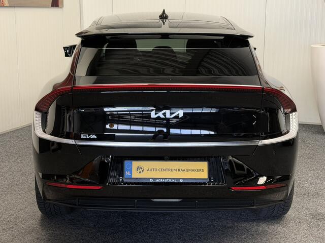 KIA EV6 GT-LINE 77.4 kWh ACHTERUITRIJCAMERA NAVIGATIE ADAPTIVE CRUISE CONTROL KEYLESS GO APPLE CARPLAY/ANDROID RIJSTROOKSENSOREN DODEHOEKSENSOREN ZEER MOOI !!
