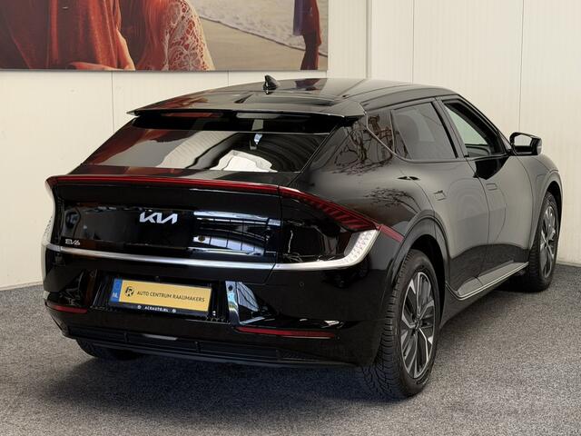 KIA EV6 GT-LINE 77.4 kWh ACHTERUITRIJCAMERA NAVIGATIE ADAPTIVE CRUISE CONTROL KEYLESS GO APPLE CARPLAY/ANDROID RIJSTROOKSENSOREN DODEHOEKSENSOREN ZEER MOOI !!