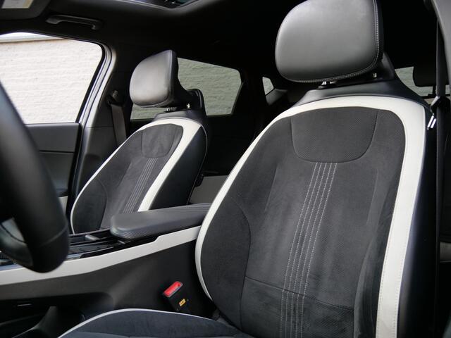 KIA EV6 77kWH GT-LINE/ SCHUIFDAK/ TREKHAAK/ 360° CAMERA/ HEAD-UP/ SOH 100%