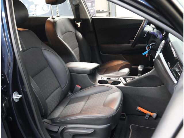 KIA Niro 1.6 GDi Hybrid DynamicLine | AUTOMAAT | AppleCarPlay/AndroidAuto | Dodehoekdetectie | 17"LMV | Adaptive Cruise Control | Camera | Climate Control | Navigatie | Parkeersensoren | Isofix | Armsteun |