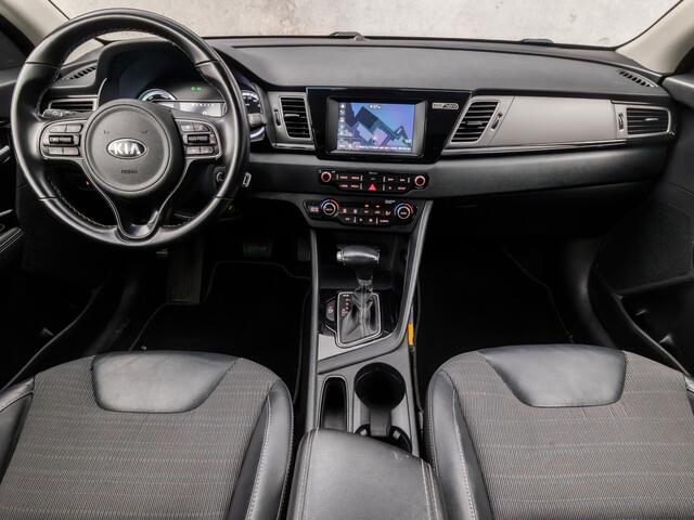 KIA Niro 1.6 GDi Hybrid DynamicLine 142Pk Automaat (APPLE CARPLAY, NAVIGATIE, LEDER, CAMERA, SPORTSTOELEN, CRUISE, KEYLESS, LANE ASSIST, NIEUWSTAAT)