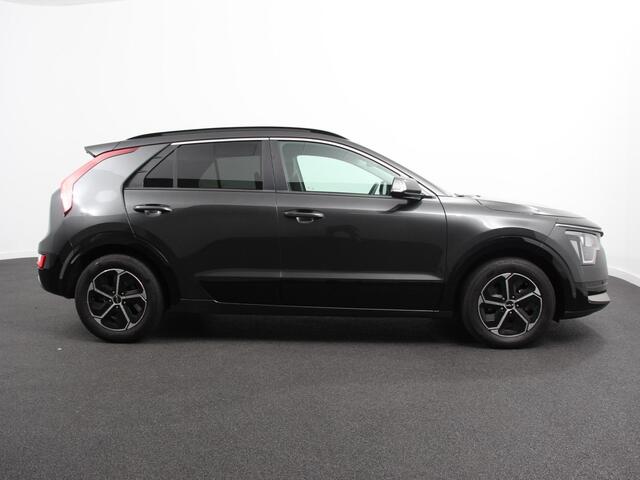 KIA Niro 1.6 GDi PHEV DynamicLine Climate control Adaptieve cruise control Achteruitrijcamera Parkeersensoren Verwarmde voorstoelen LED Keyless Navigatie Apple Carplay/ Android Auto