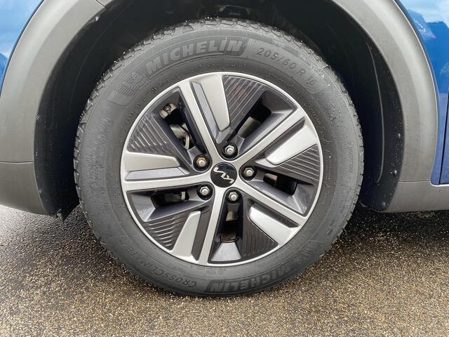 KIA Niro 1.6 GDi PHEV DynamicPlusLine Trekhaak, Dodehoek detectie, Lederen bekleding, 1e eign. Dealeronderhouden, All-season banden, Parkeersensoren v&a, Stoel- & stuurverwarming, achteruitrij camera, adaptieve cruise control, keyless,