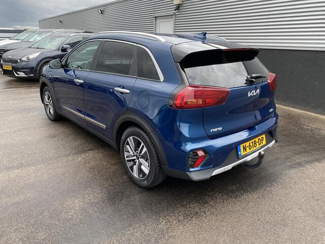 KIA Niro 1.6 GDi PHEV DynamicPlusLine Trekhaak, Dodehoek detectie, Lederen bekleding, 1e eign. Dealeronderhouden, All-season banden, Parkeersensoren v&a, Stoel- & stuurverwarming, achteruitrij camera, adaptieve cruise control, keyless,