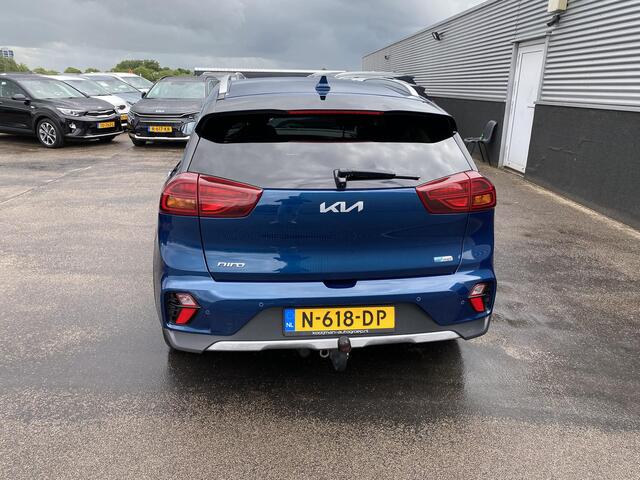 KIA Niro 1.6 GDi PHEV DynamicPlusLine Trekhaak, Dodehoek detectie, Lederen bekleding, 1e eign. Dealeronderhouden, All-season banden, Parkeersensoren v&a, Stoel- & stuurverwarming, achteruitrij camera, adaptieve cruise control, keyless,