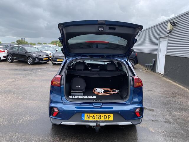 KIA Niro 1.6 GDi PHEV DynamicPlusLine Trekhaak, Dodehoek detectie, Lederen bekleding, 1e eign. Dealeronderhouden, All-season banden, Parkeersensoren v&a, Stoel- & stuurverwarming, achteruitrij camera, adaptieve cruise control, keyless,