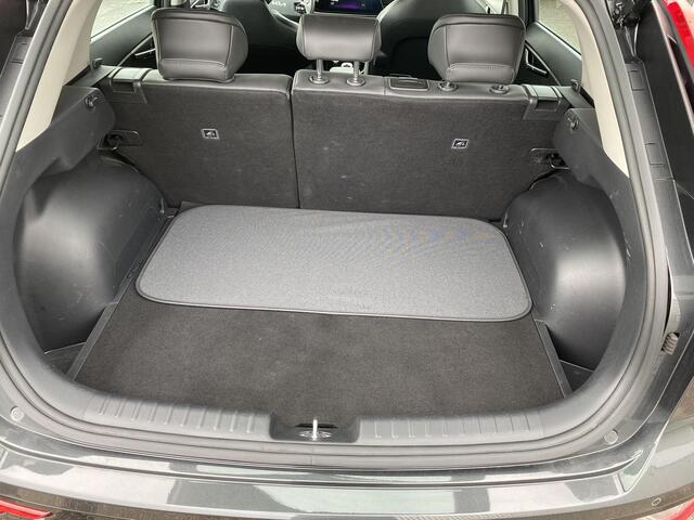 KIA Niro 1.6 GDi Hybrid DynamicLine Trekhaak, 1e eign. NL-auto, Parkeersensoren voor + achter, Smart Key,