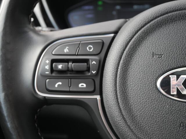 KIA Niro 1.6 GDi Hybrid ExecutiveLine | Cruise | Clima | Camera | Carplay | Navi | Stoelverwarming-ventilatie | Trekhaak |