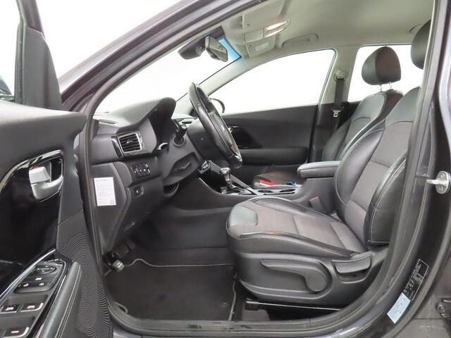 KIA Niro 1.6 GDi Hybrid DynamicLine Airco ECC Navi Carplay DAB+ Full LED Cruise Control PDC VA+ Camera