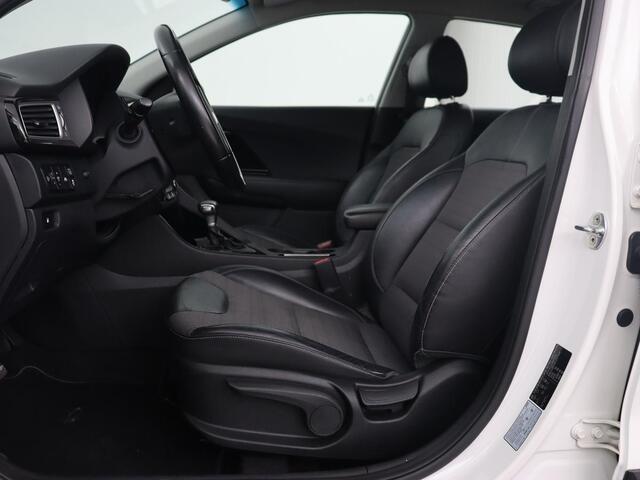 KIA Niro 1.6 GDi Hybrid DynamicLine | Automaat | Trekhaak Carplay | Climate Controle | Camera | Navigatie | Half leder | Cruise controle | Airco |