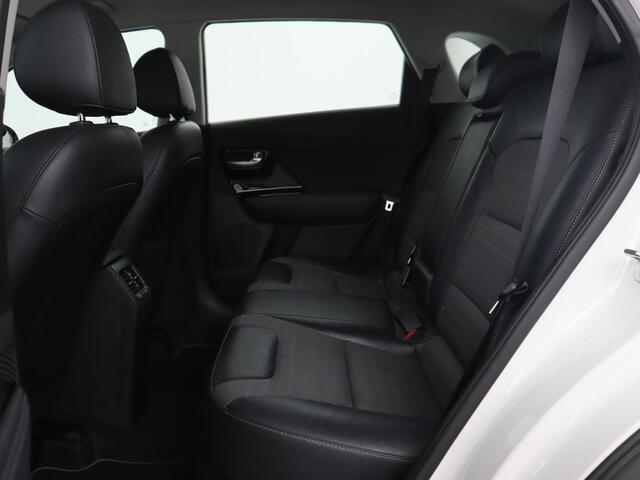 KIA Niro 1.6 GDi Hybrid DynamicLine | Automaat | Trekhaak Carplay | Climate Controle | Camera | Navigatie | Half leder | Cruise controle | Airco |