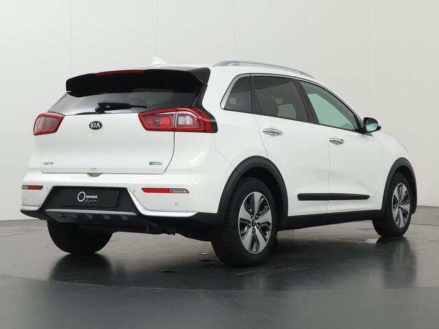 KIA Niro 1.6 GDi Hybrid DynamicLine Edition | Stoel/Stuurwielverwarming | LED Koplampen | Navigatie | Parkeercamera | Climate Control Adaptief |