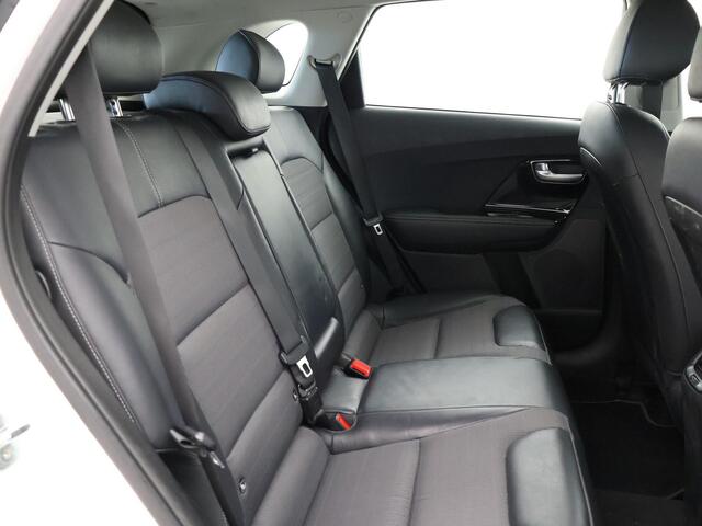 KIA Niro 1.6 GDi HYBRID DYNAMICLINE + TREKHAAK | CARPLAY | CAMERA | DEALER ONDERHOUDEN