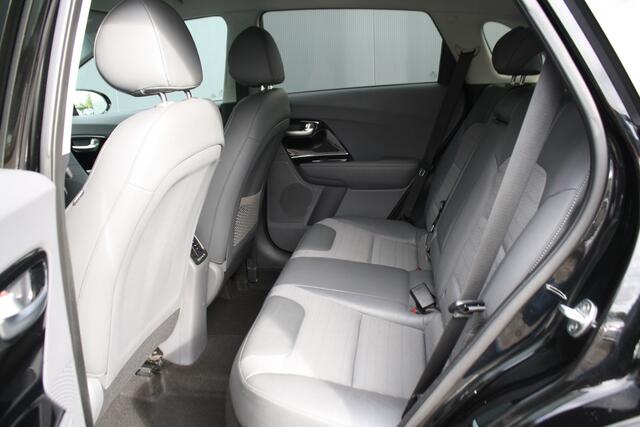 KIA Niro 1.6 GDi Hybrid First Edition - NAVIGATIE - CAMERA - PDC