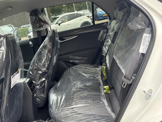 KIA Niro AIR VAN: 43.990,- VOOR: 35.877,- UW HERFSTVOORDEEL: 2.023,- | BETREFT NIEUWE AUTO | VOLLEDIGE KIA GARANTIE VAN TOEPASSING