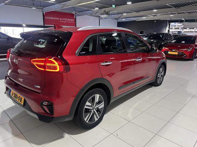 KIA Niro 1.6 GDi Hybrid DynamicLine Apple Carplay/Android Auto, Navigatie, Camera.