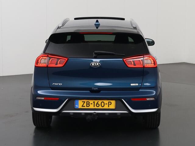 KIA Niro 1.6 GDi Hybrid ExecutiveLine | Trekhaak | Panoramadak | Lederen Bekleding | JBL Audio | Dodehoekdetectie | Stoel/Stuurwielverwarming | Stoelventilatie | Elektrisch bedienbare bestuurdersstoel met geheugenfunctie
