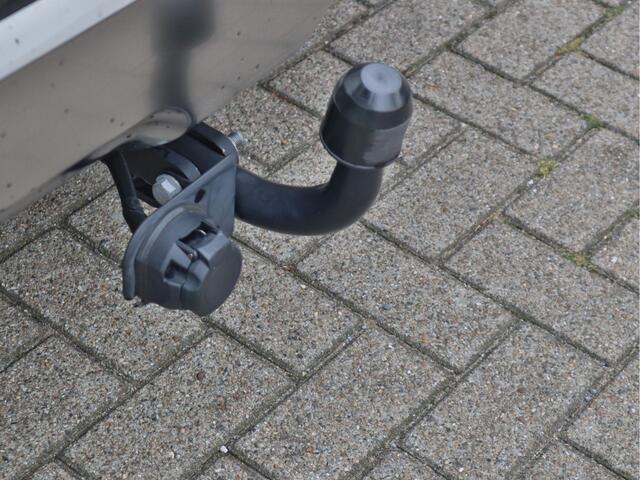 KIA Niro 1.6 GDi Hybrid DynamicLine | Navigatie | Camera | Adaptive Cruise Control | Tot 10jr. Kia-garantie |