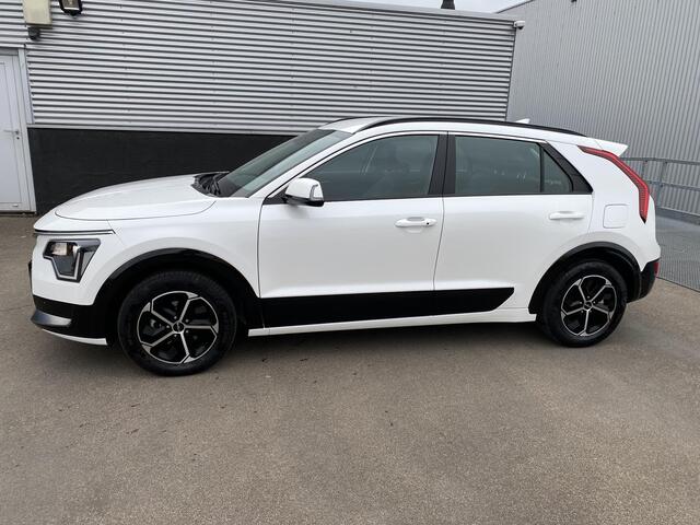 KIA Niro 1.6 GDi Hybrid DynamicLine Trekhaak 13-polig, parkeersensoren v&a, navigatie Apple CarPlay/Android Auto, keyless, achteruitrij camera