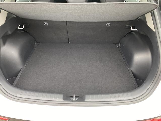 KIA Niro 1.6 GDi Hybrid DynamicLine Trekhaak 13-polig, parkeersensoren v&a, navigatie Apple CarPlay/Android Auto, keyless, achteruitrij camera