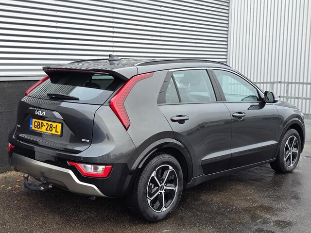 KIA Niro 1.6 GDi Hybrid DynamicLine Trekhaak, navigatie Apple CarPlay/Android Auto, parkeersensoren v&a, achteruitrij camera, adaptieve cruise control