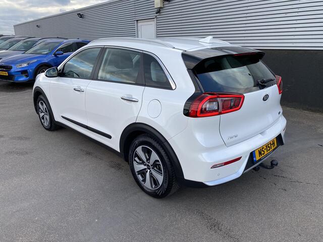 KIA Niro 1.6 GDi Hybrid First Edition Trekhaak, Navigatie, Dealeronderhouden, Apple CarPlay/Android Auto, parkeersensoren, achteruitrij camera, cruise control