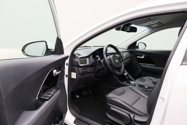 KIA Niro 1.6 GDi Hybrid ExecutiveLine 2019 NAP | Carplay | Navigatie | Camera | Trekhaak | Cruise control | Climate control | Bluetooth | PDC | LED | 2 sleutels