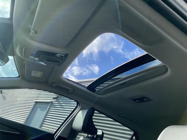 KIA Niro 1.6 GDi Hybrid DynamicPlusLine Schuif-/kanteldak, dodehoek detectie, parkeersensoren v&a, stoel- & stuurwiel verwarming, navigatie, Apple CarPlay/Android Auto, achteruitrij camera