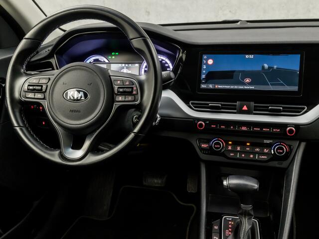 KIA Niro 1.6 GDi Hybrid DynamicLine 142Pk Automaat (APPLE CARPLAY, GROOT NAVI, CAMERA, LEDER, ADAPTIVE CRUISE, SPORTSTOELEN, KEYLESS, TREKHAAK, NIEUWSTAAT)