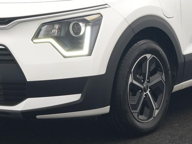 KIA Niro 1.6 GDi DynamicLine Plug In Hybrid 182pk Dealer O.H. PHEV | Trekhaak Afn. | Camera | Stoelen & Stuur Verwarmd | Pilot Assist | Apple Carplay | Cruise Control | Virtual | DAB |