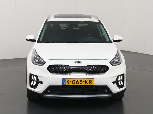 KIA Niro 1.6 GDi Hybrid ExecutiveLine | Trekhaak | Panoramadak | Lederen Bekleding | JBL Audio | Dodehoekdetectie | Stoel/Stuurwielverwarming | Stoelventilatie | Elektrisch bedienbare bestuurdersstoel met geheugenfunctie