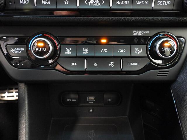 KIA Niro 1.6 GDi PHEV Plug-In DynamicPlusLine NAVI/CAMERA/LED/TREKH/JBL/16"LMV!