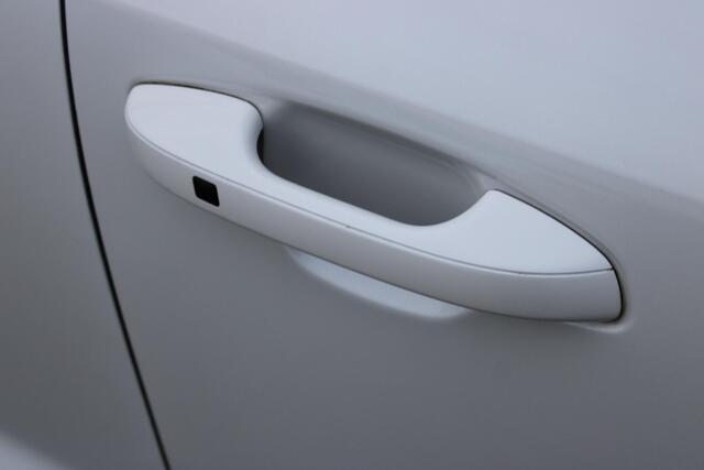 KIA Niro 1.6 GDi Hybrid DynamicPlusLine Stuur en stoel Verwarming / Camera