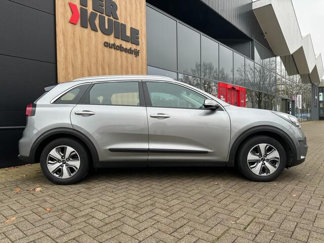 KIA Niro 1.6 GDI Hybrid Executive Line / Trekh. / Camera / CarPlay