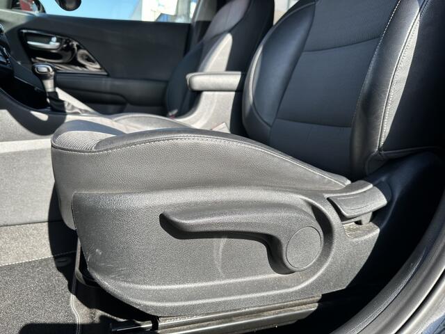 KIA Niro 1.6i Hybrid Design Edition | opendak | stuur en stoelverwarming