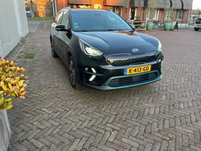 KIA Niro Executive Line, 3 fase, 64kWh, 204 Pk, Warmtepomp, leder, SOH 98% JBL Navi Car play Kia dealer ondehouden