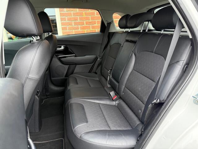 KIA Niro 1.6 GDi H. DynamicL. AUTOMAAT / TREKHAAK / CAMERA / CLIMA / NAVI