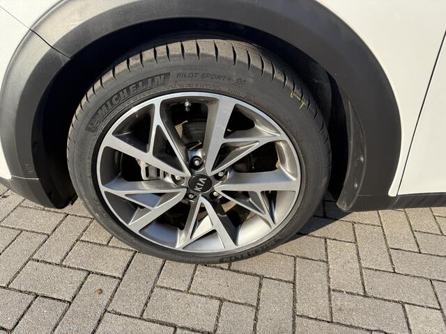 KIA Niro 1.6 GDi Hybrid Executive Line