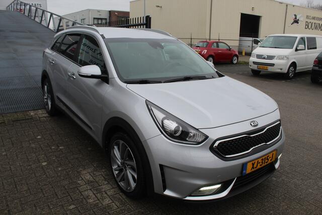 KIA Niro 1.6 GDi Hybrid Design edition/1ste Eigenaar/Navigatie/Achteruitrijcamera/Trekhaak/Apple carplay/Cruise control/Licht metalen velgen/Privacy glas/Lane assist