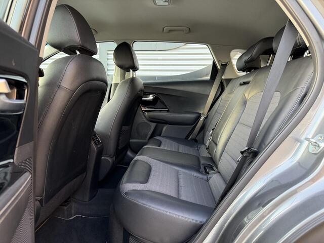 KIA Niro 1.6 GDi Hybrid First Edition 2e Eigenaar,Navi,Camera,Clima,Cruise,PDC,Dealer Onderhouden,N.A.P,APK tot 05-2026