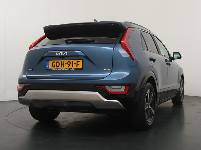 KIA Niro 1.6 GDi Hybrid DynamicPlusLine - Stoel/-Stuuverwarming - Schuif-/Kanteldak - Elektrische Achterklep - Apple Carplay/Android Auto - Achteruitrijcamera - Parkeersensoren Voor en Achter - Fabrieksgarantie t/m 03-07-2031