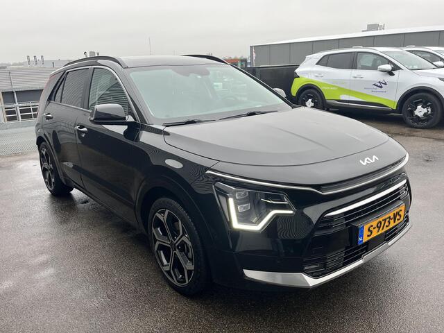 KIA Niro 1.6 GDi Hybrid ExecutiveLine Schuif/kanteldak, Nieuw geleverd, 1e eign. LMV, Stoelkoeling + verwarming, Stuurwiel verwarmd, Herman/Kardon, Dodehoekdetectie,