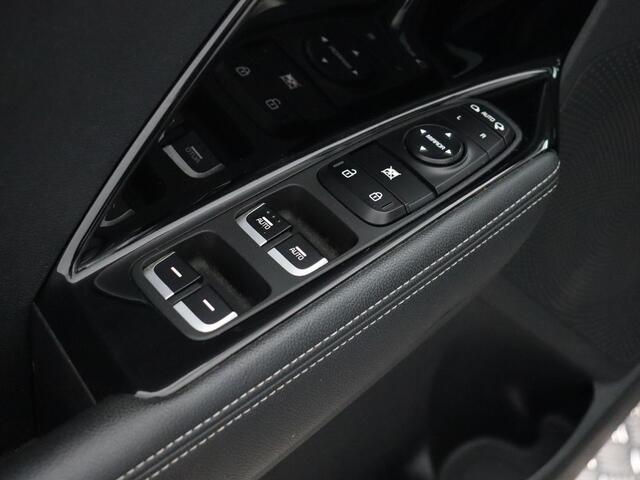 KIA Niro 1.6 GDi Hybrid DynamicLine (NL-Auto / Trekhaak / Camera / Cruise / Carplay / Navi)