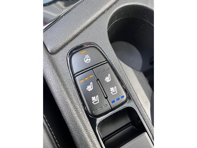 KIA Niro 1.6 GDi Hybrid ExecutiveLine/Schuifdak/Leder/Trekh./Adaptive/JBL/Virtual/18"